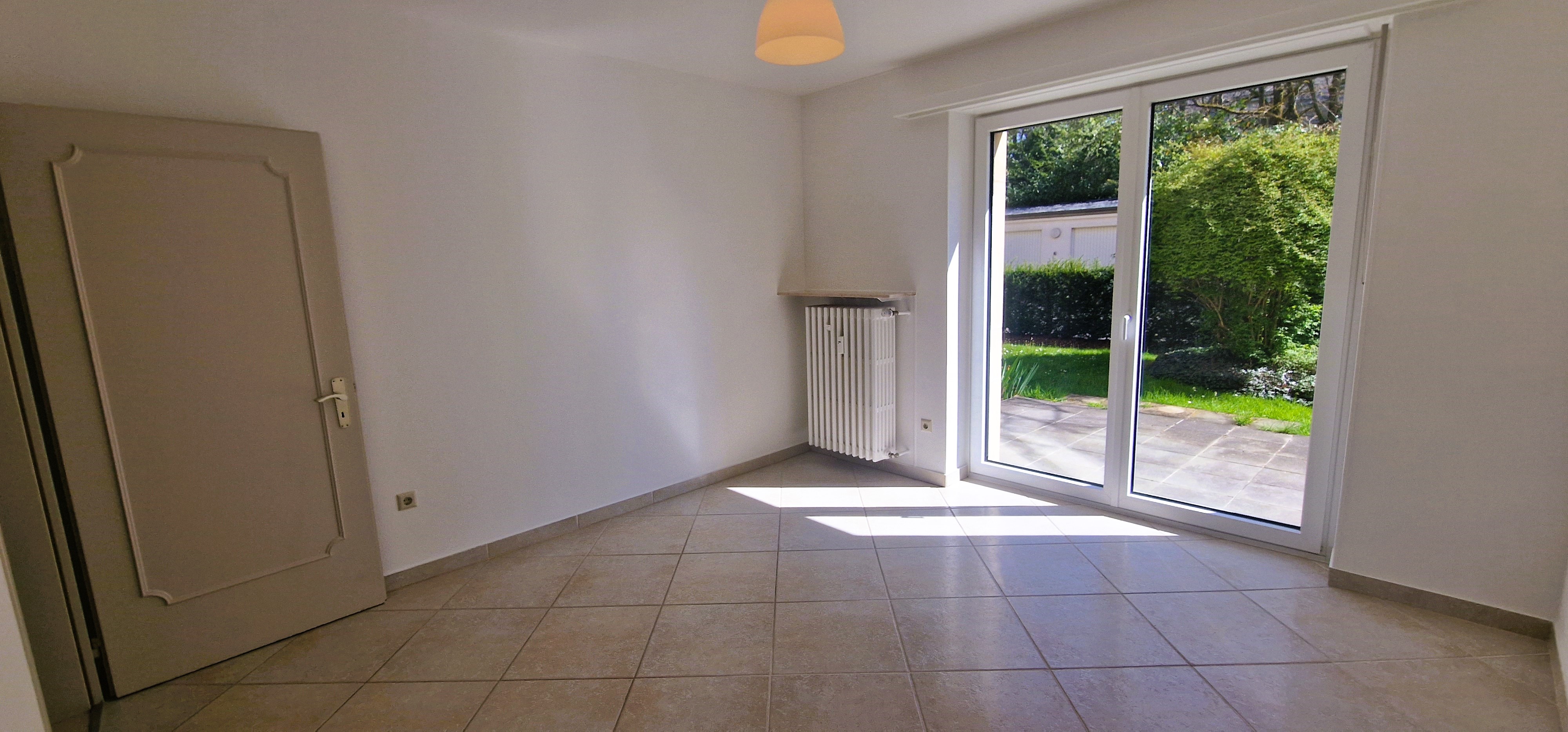 2 Bedrooms Bedrooms, ,Apartment,For Rent,rue nicolas petit,1058