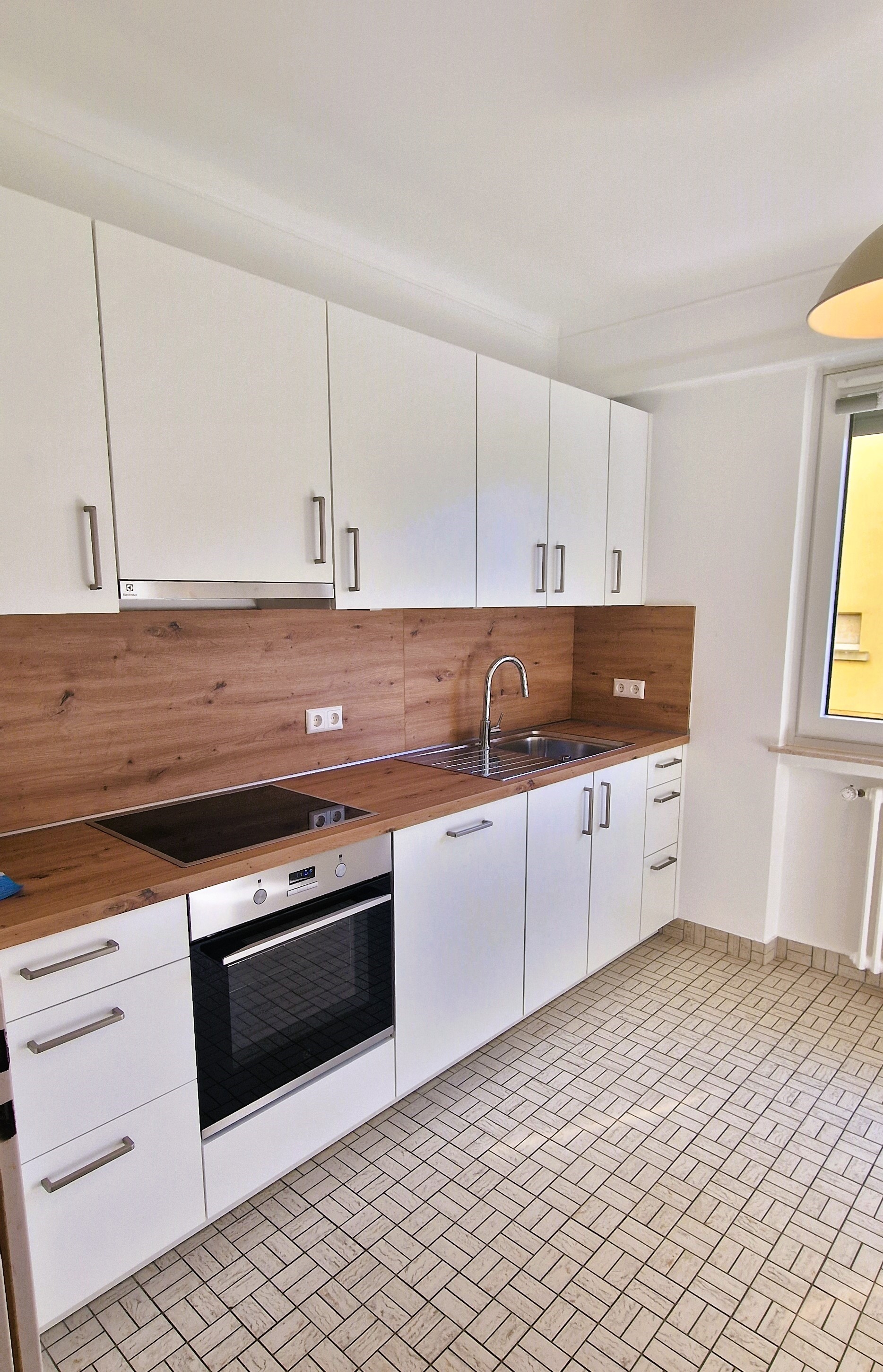 2 Bedrooms Bedrooms, ,Apartment,For Rent,rue nicolas petit,1058