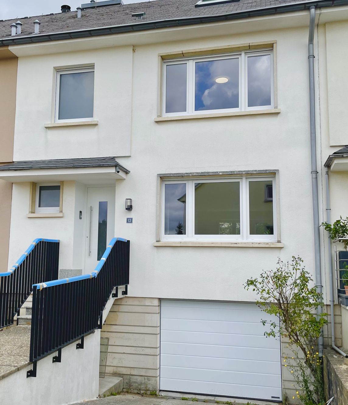 4 Bedrooms Bedrooms, ,House,For Rent,rue Mathias Bithon,1061