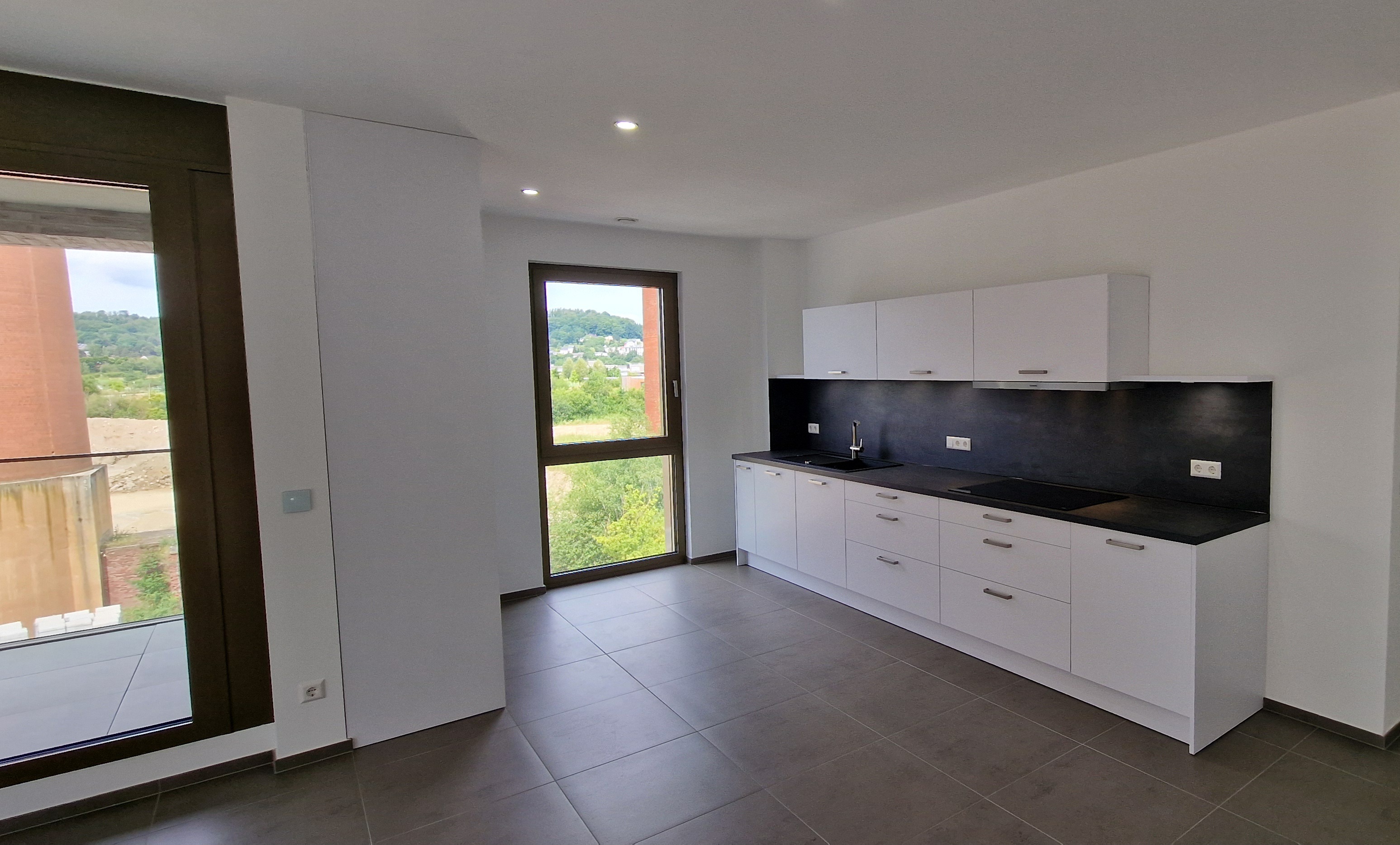 2 Bedrooms Bedrooms, ,Apartment,For Rent,Manhattan,rue Jean-Jacques Rousseau,3,1063